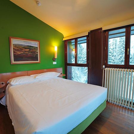 Snoe Hotel Candanchu Exterior photo