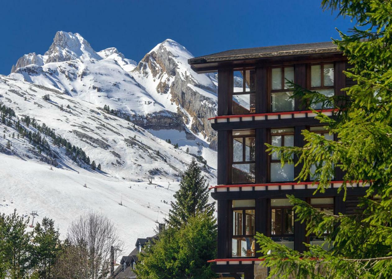 Snoe Hotel Candanchu Exterior photo